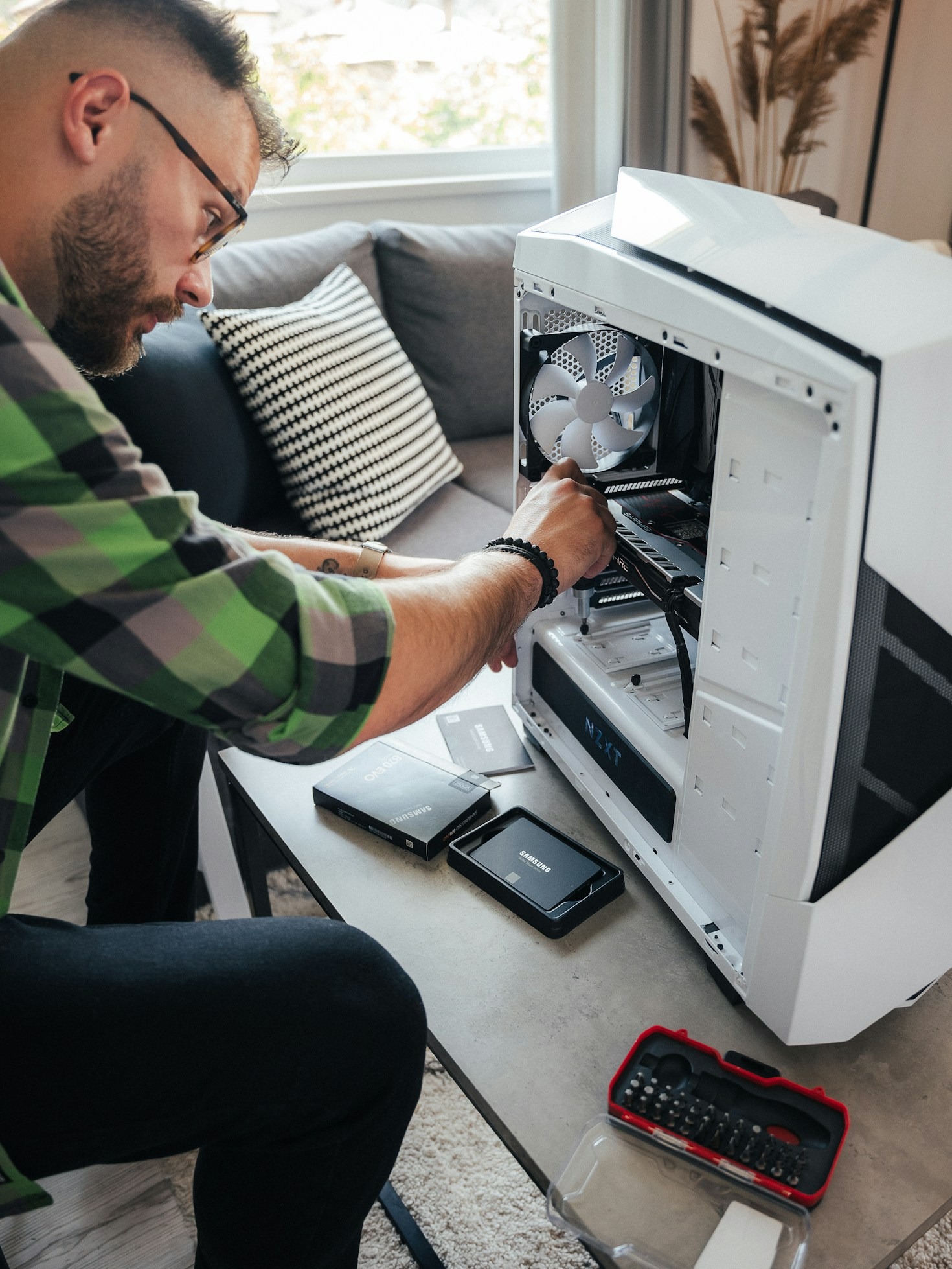 Five Warning Signs That Your Hard Drive Is Failing