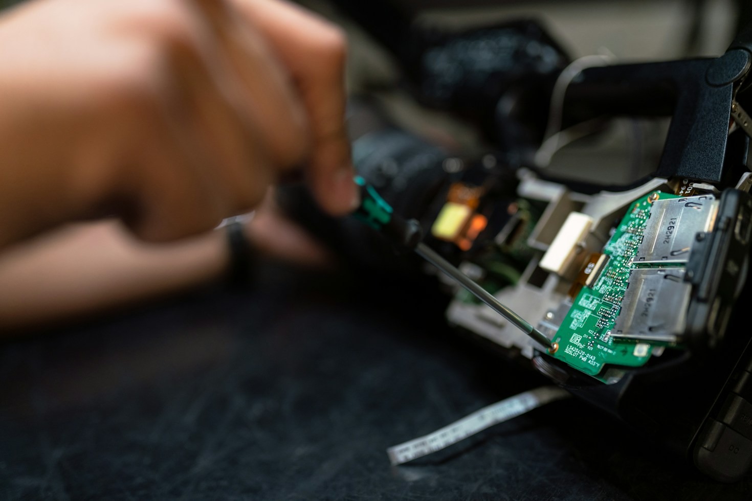 Understanding the Difference Between Malware and Spyware